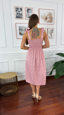 Wiskozowa sukienka na ramiączkach Lori różowa