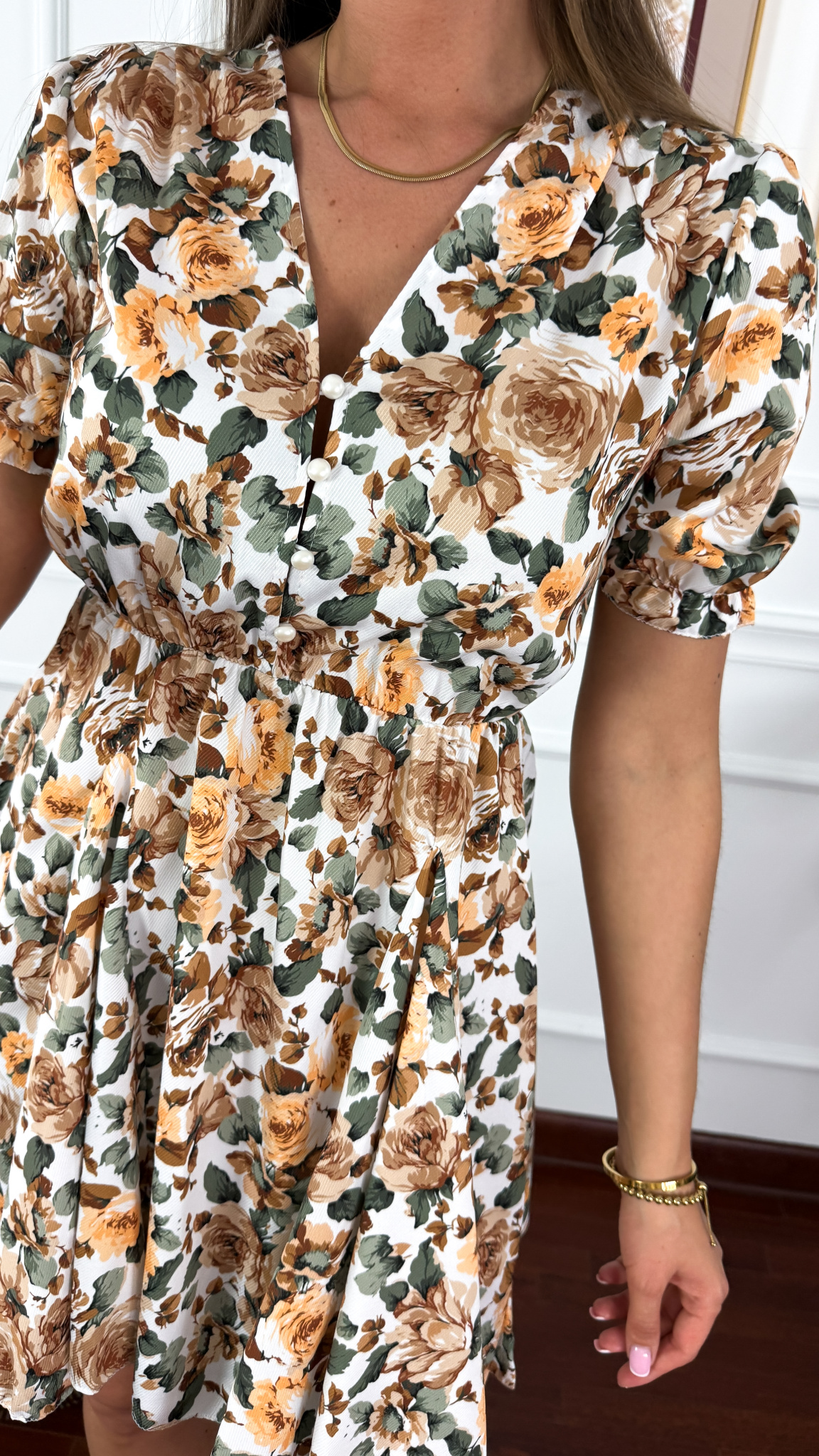 Sukienka w kwiatowy print Abby short biała-żółta