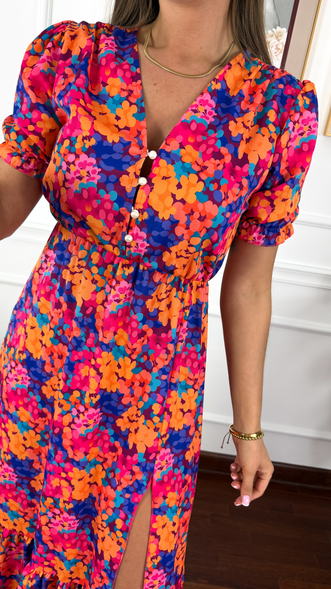 Sukienka midi w kwiatowy print Abby multicolor