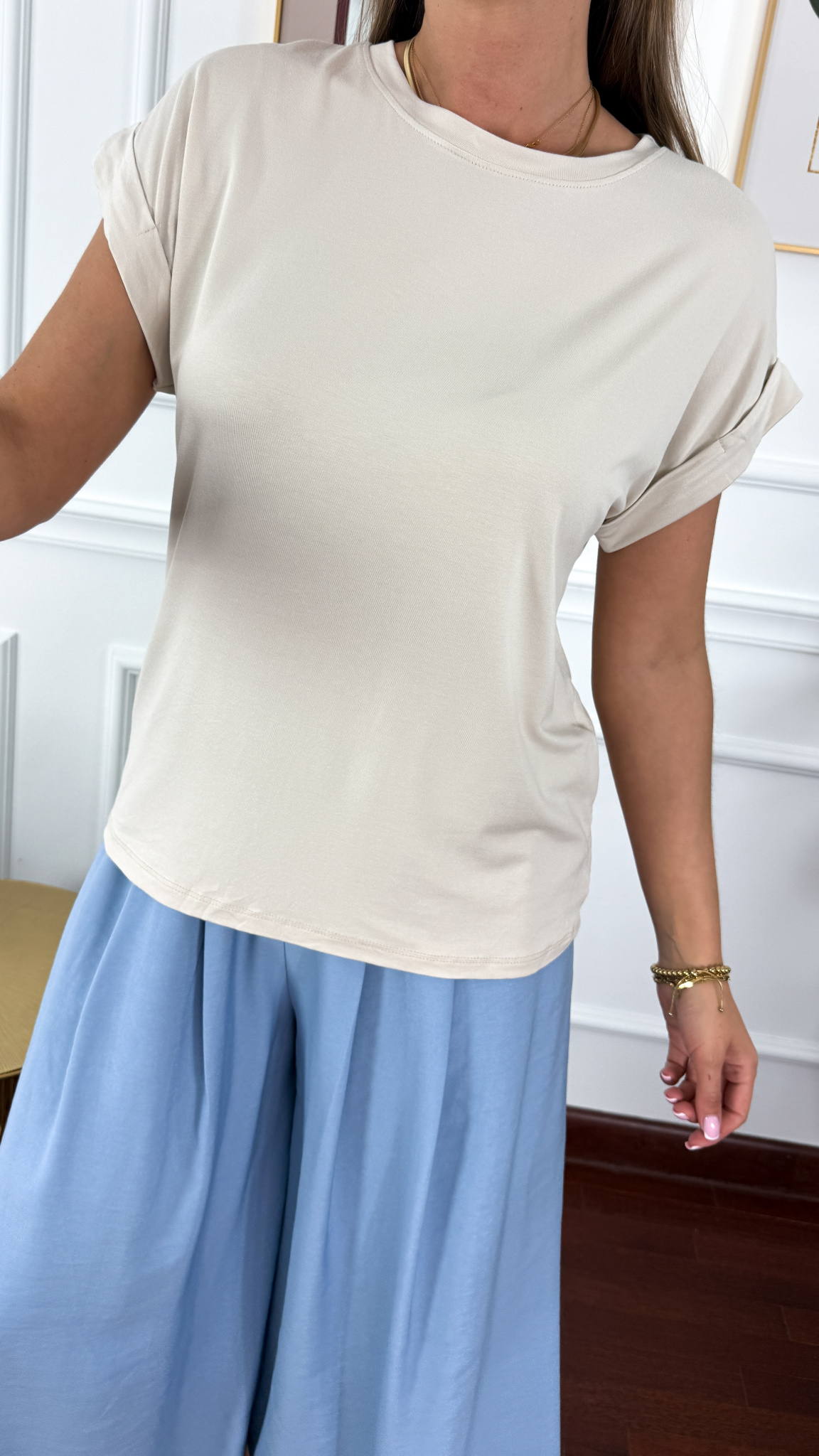 Wiskozowy T-shirt Cala beżowy