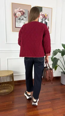 Pikowana kurtka Kessa bordowa