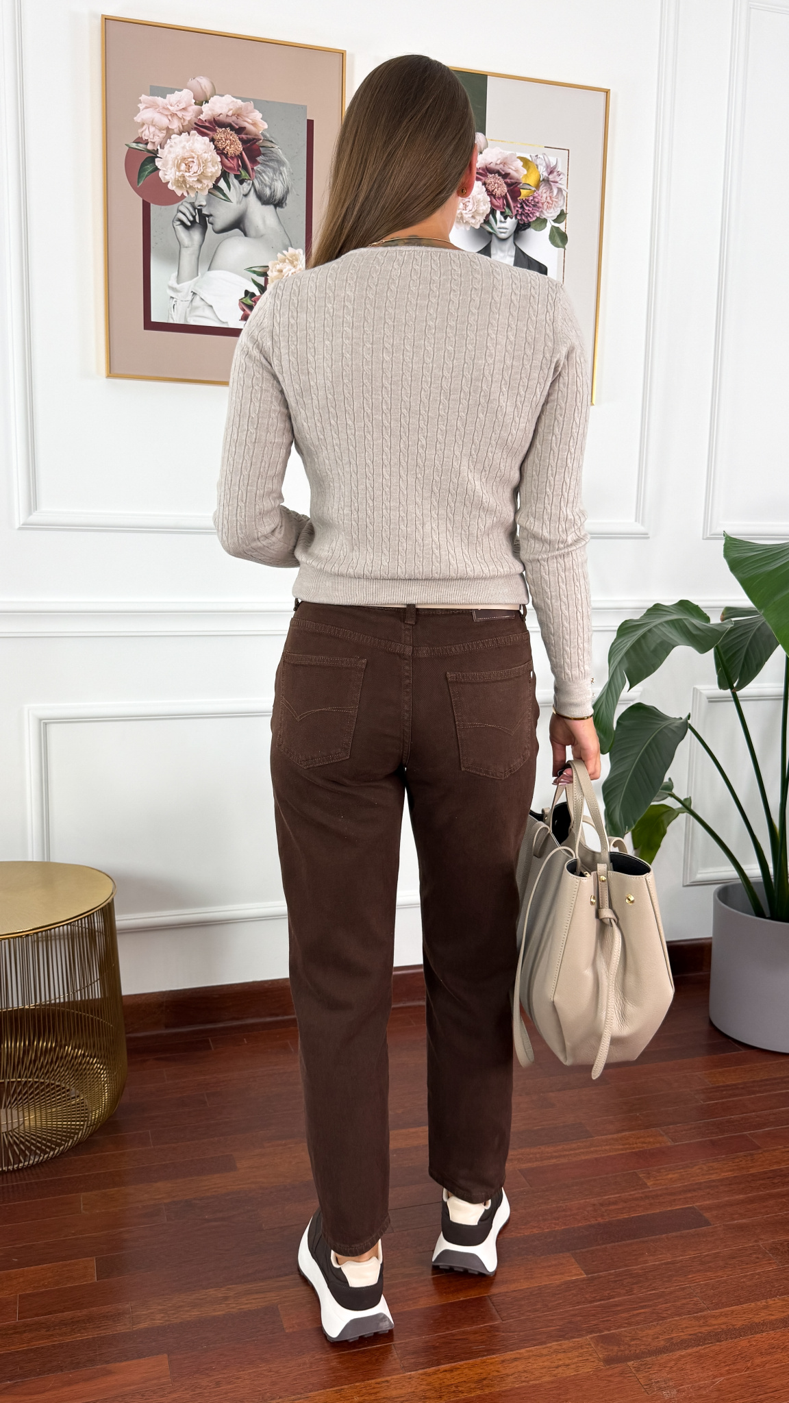 Materiałowe spodnie mom fit Onya brązowe