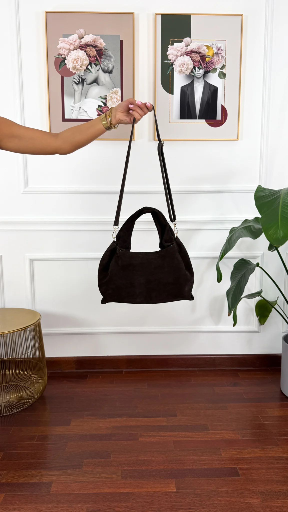 Zamszowa skórzana torebka...