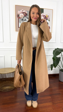 Wełniany płaszcz Astrid camelowy