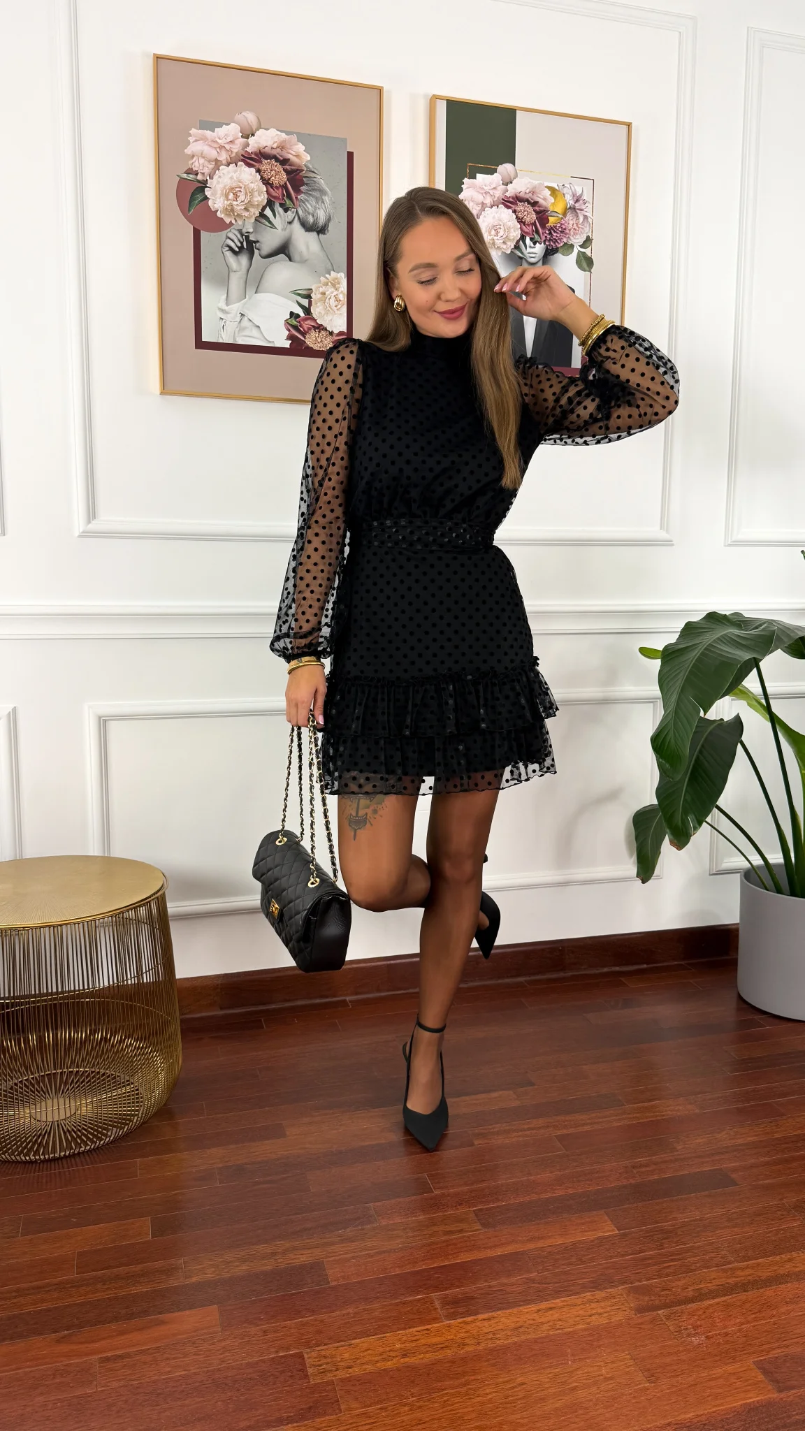 Tiulowa sukienka Gimmi czarna