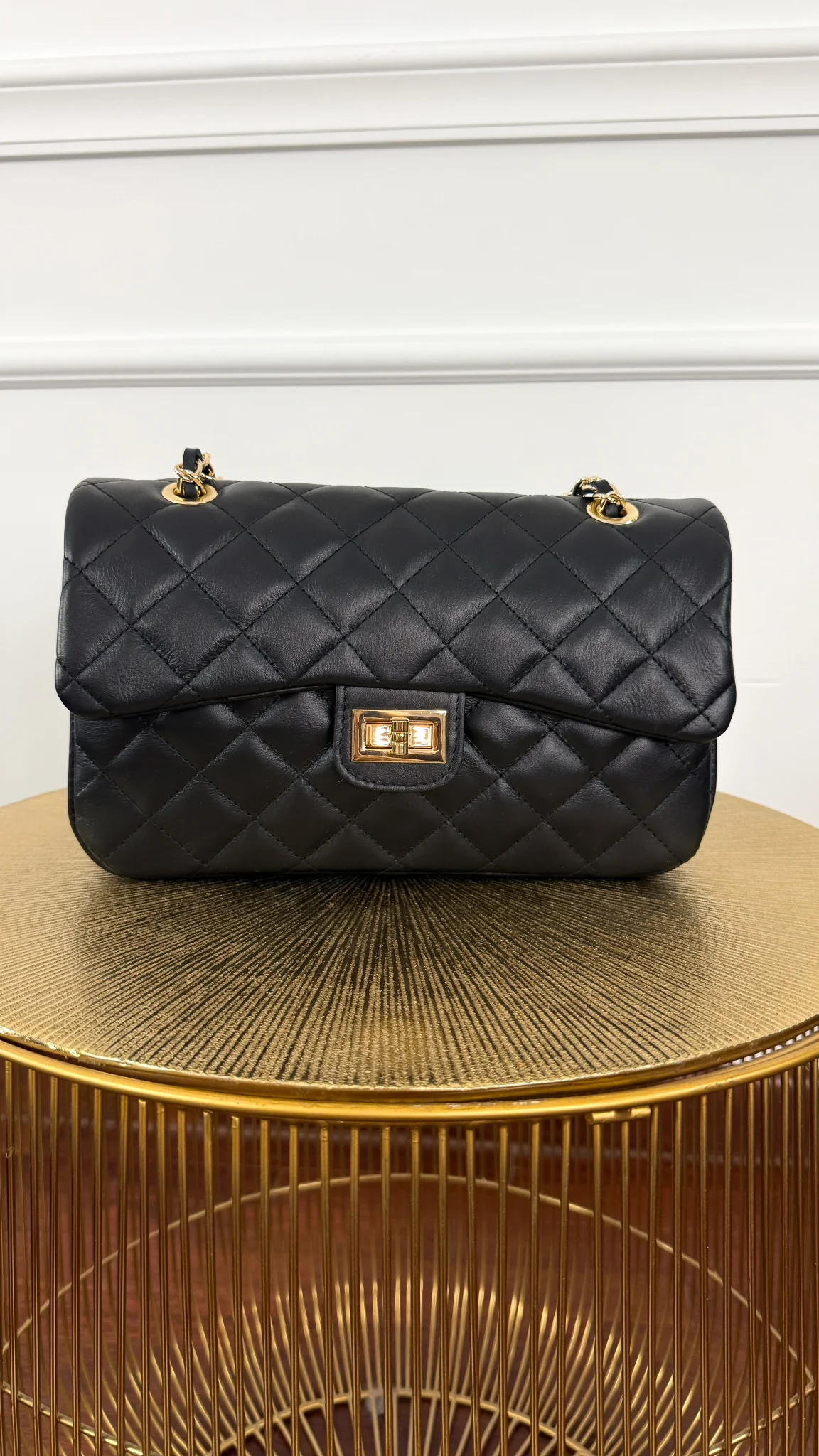 Skórzana torebka Nilo czarna