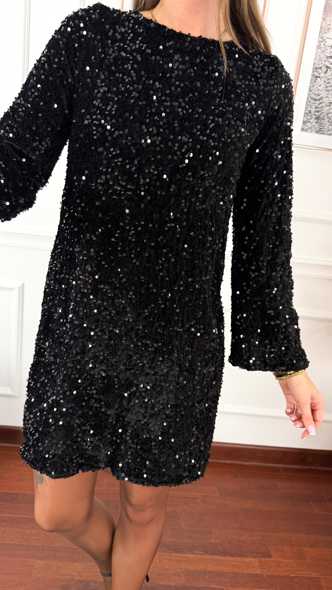 Cekinowa sukienka Larra czarna