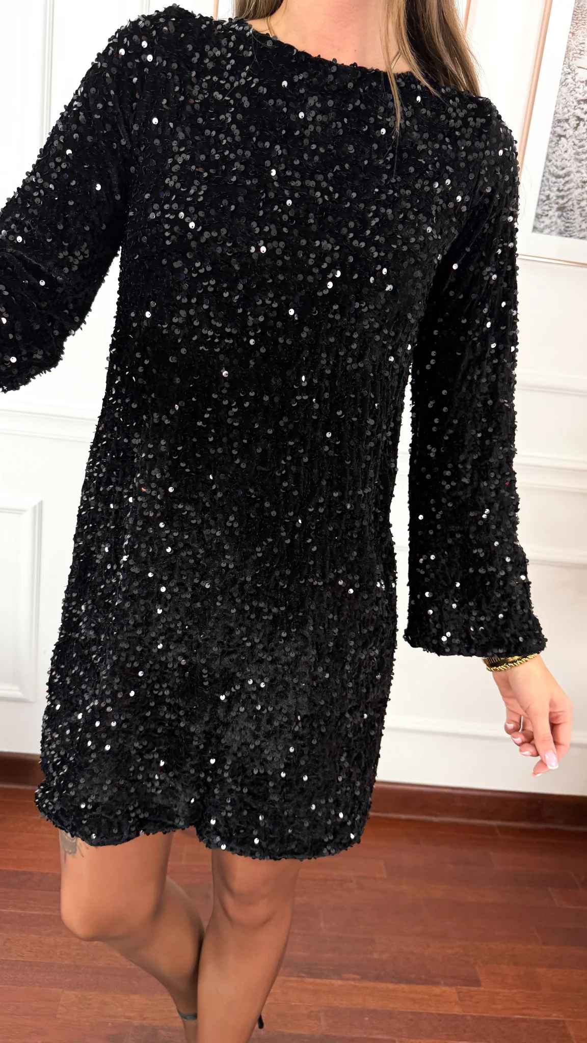 Cekinowa sukienka Larra czarna