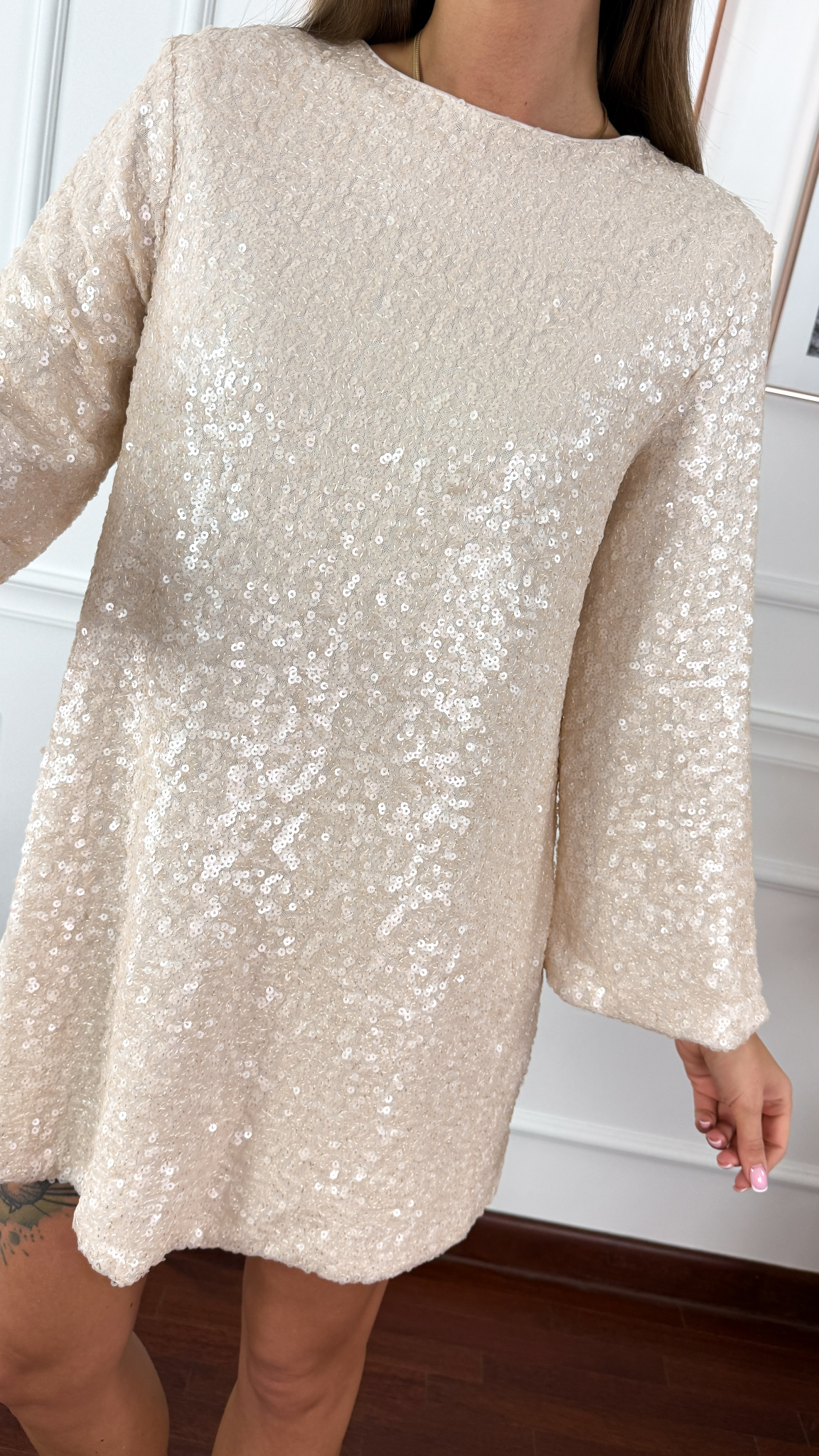 Cekinowa sukienka Belle ecru