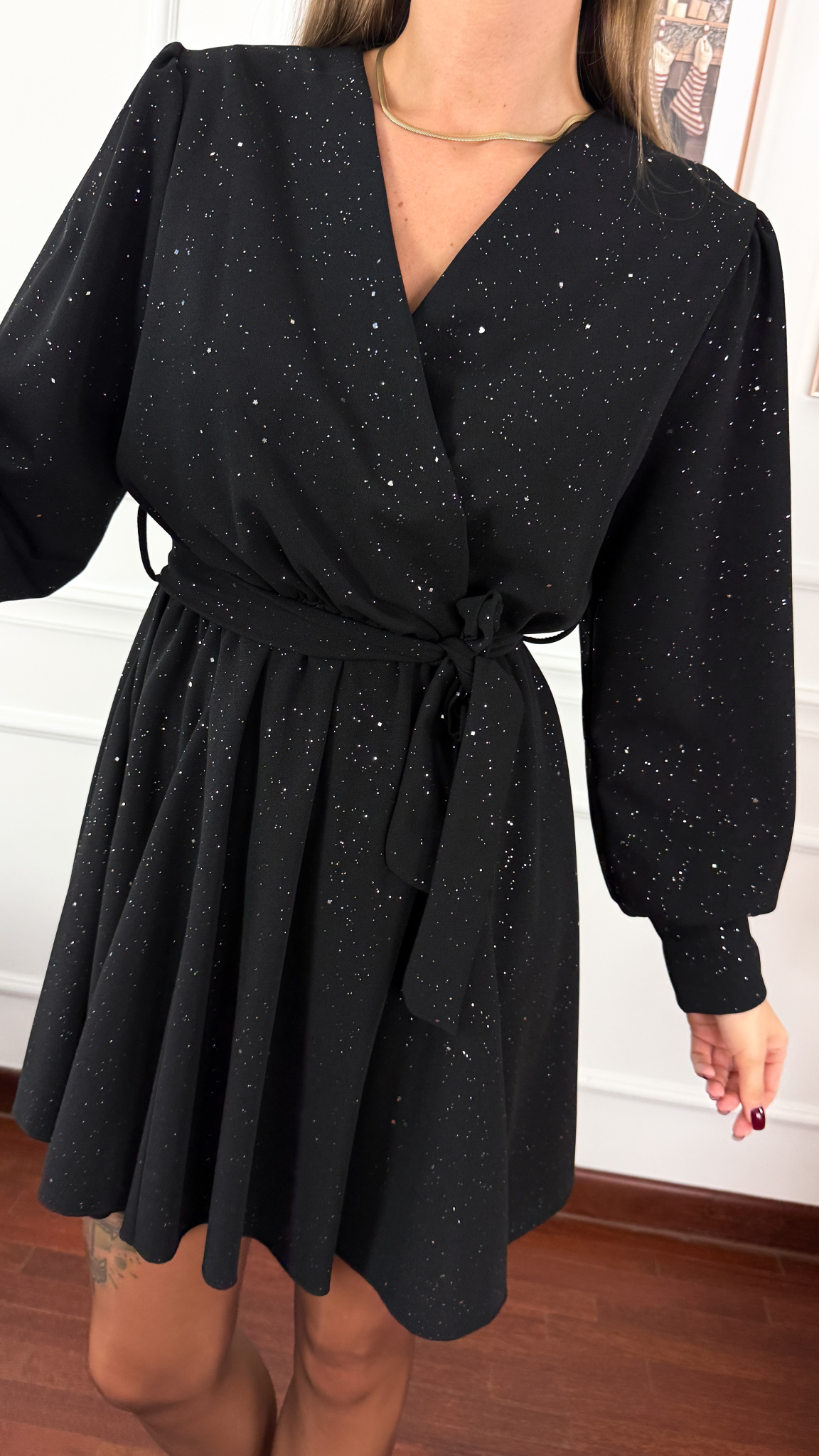 Wiskozowa sukienka Brenna czarna