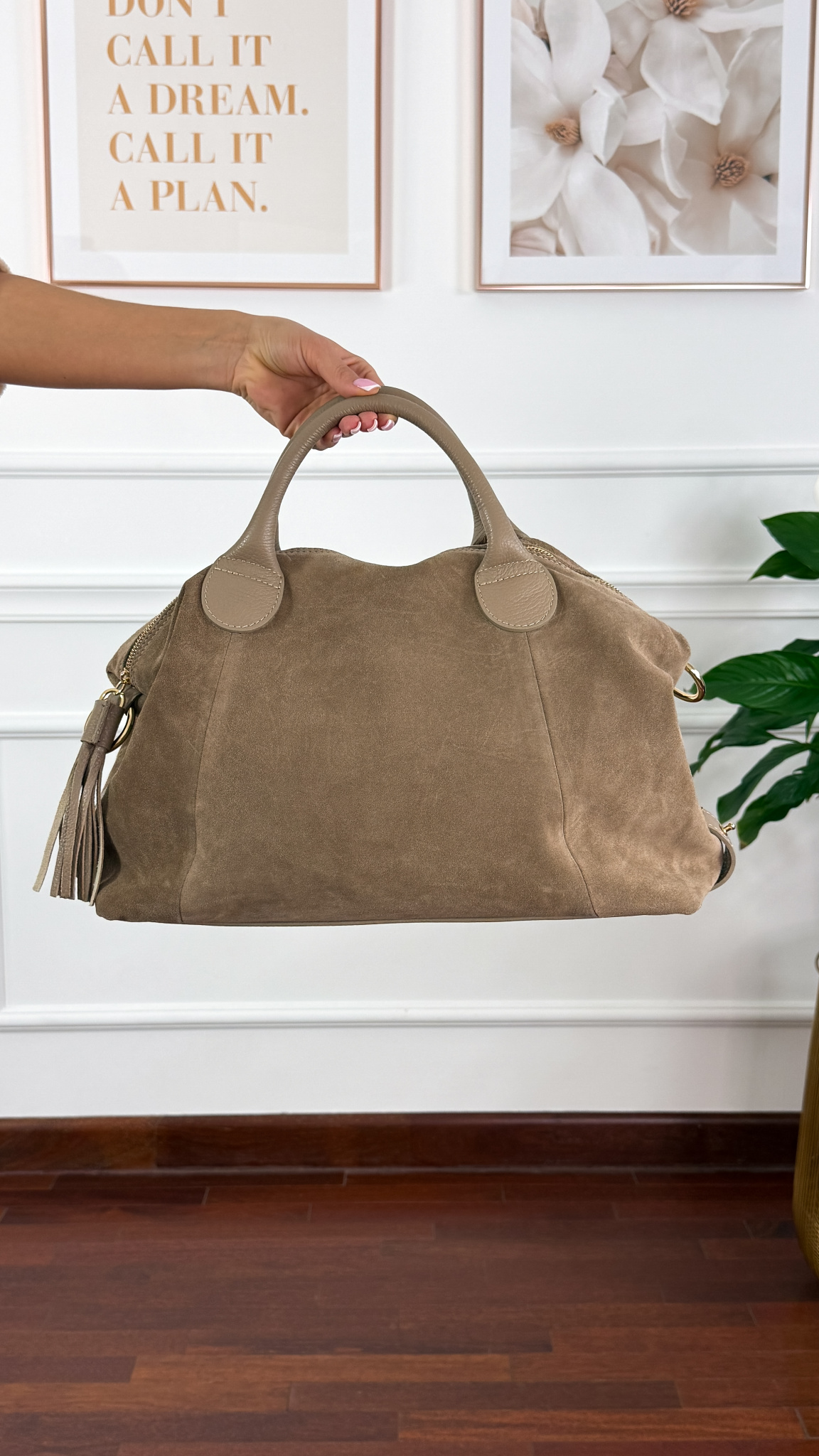 Skórzana zamszowa torebka Rina beżowa