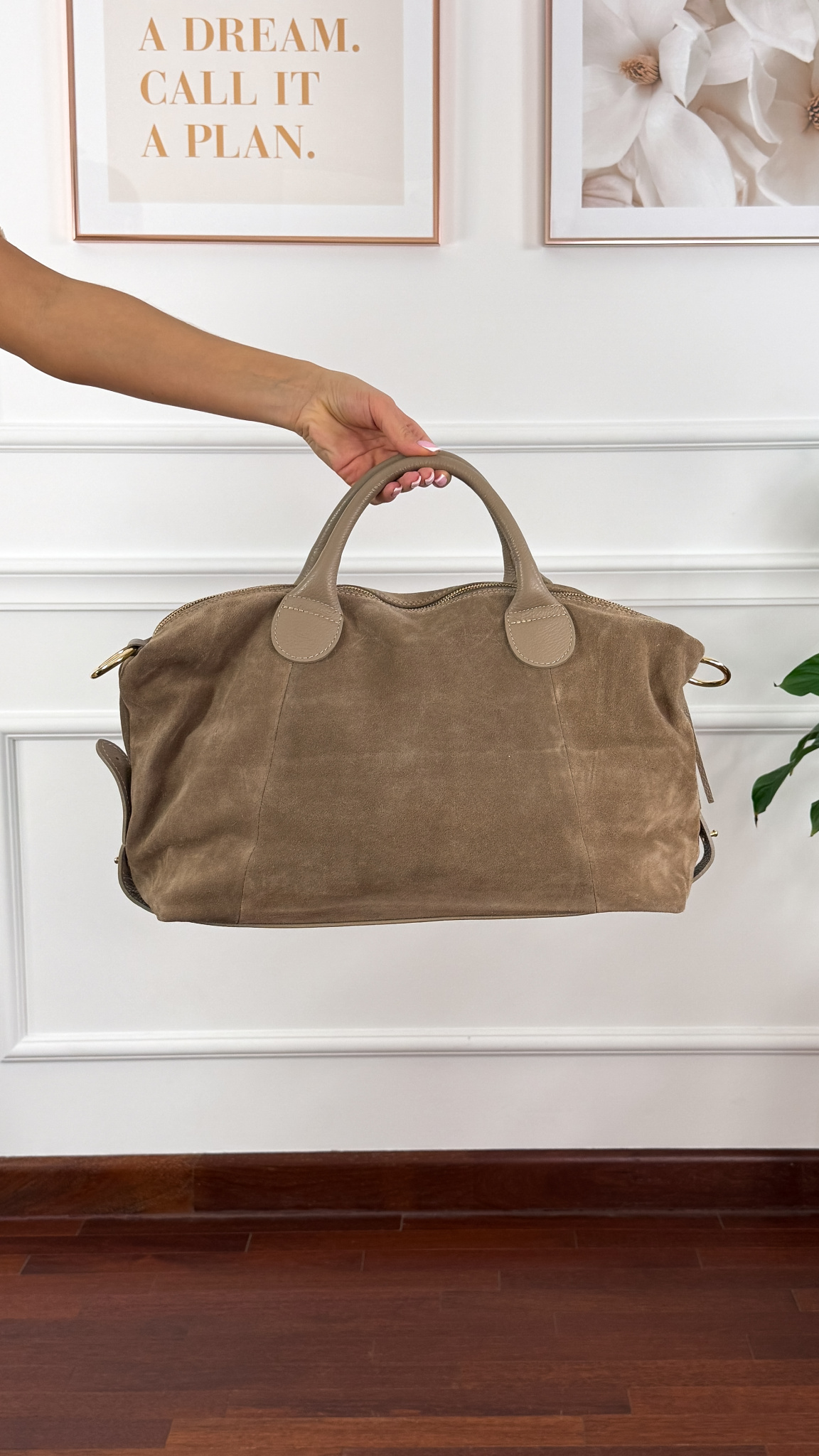 Skórzana zamszowa torebka Rina beżowa