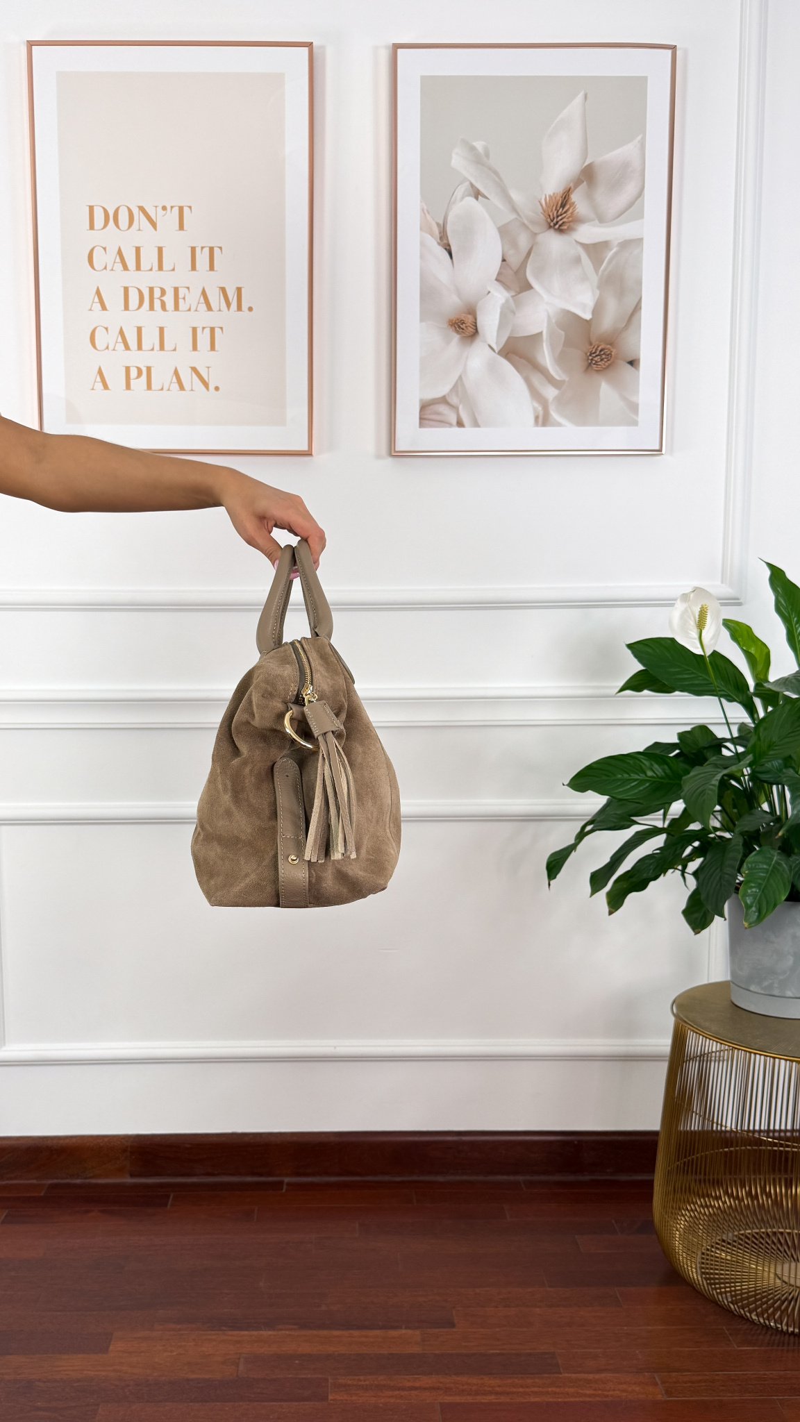 Skórzana zamszowa torebka Rina beżowa