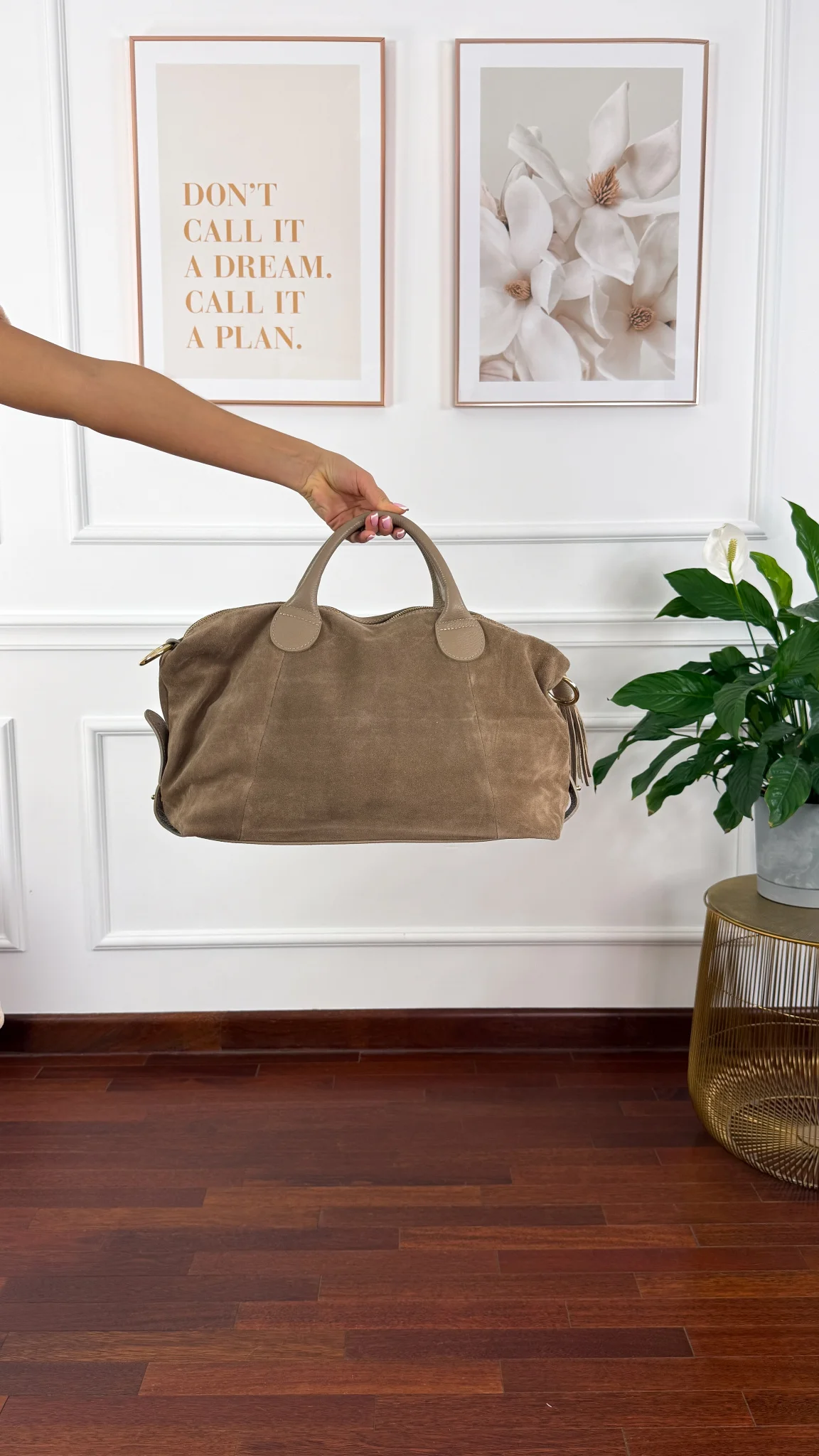 Skórzana zamszowa torebka...