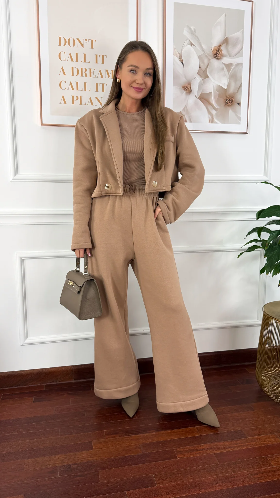 Bawełniany trzyczęściowy komplet dresowy Viven cappuccino