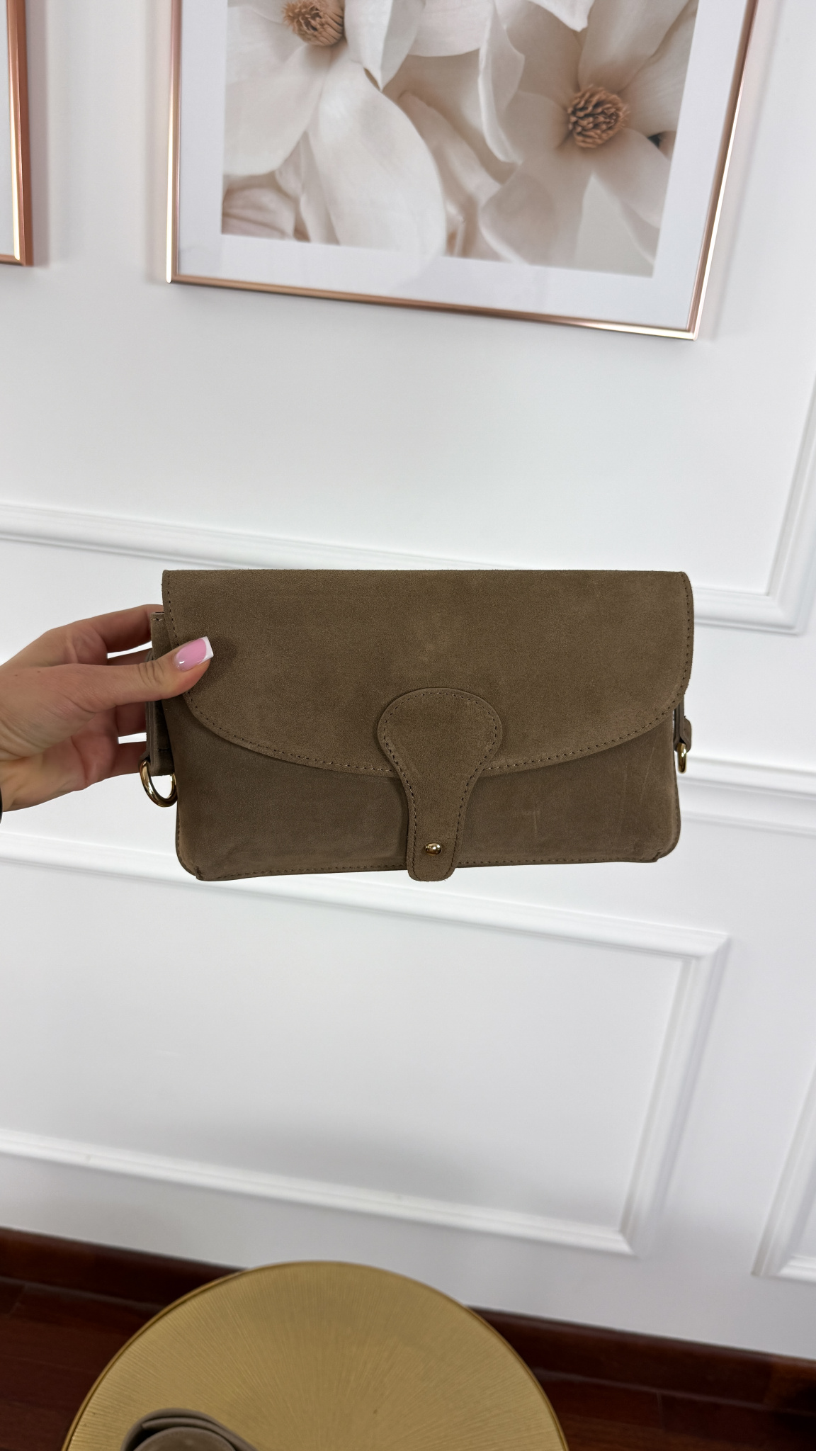 Zamszowa skórzana torebka Mia taupe