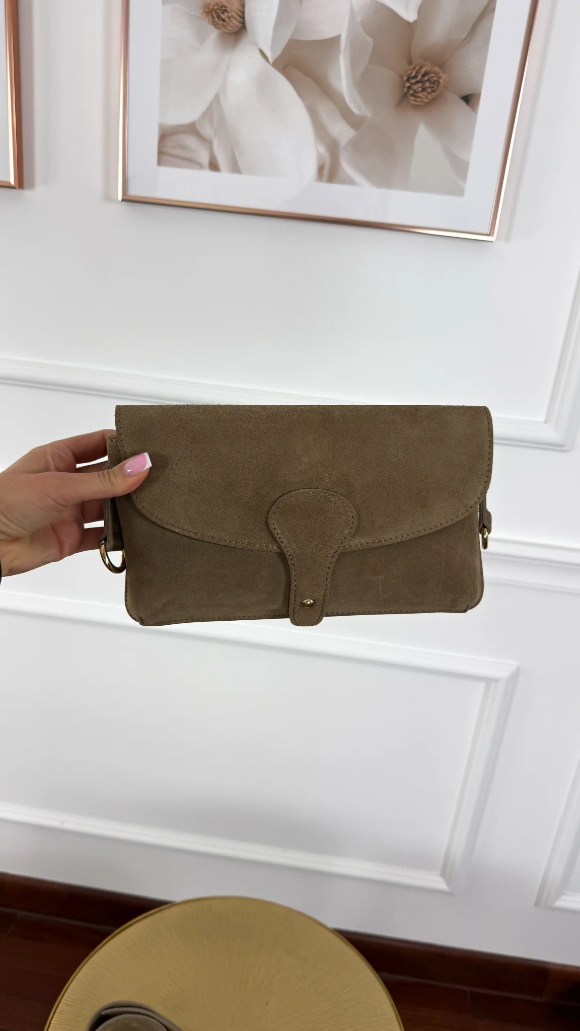 Zamszowa skórzana torebka Mia taupe