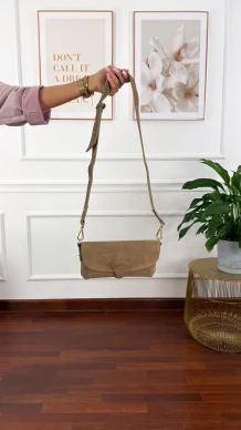 Zamszowa skórzana torebka Mia taupe