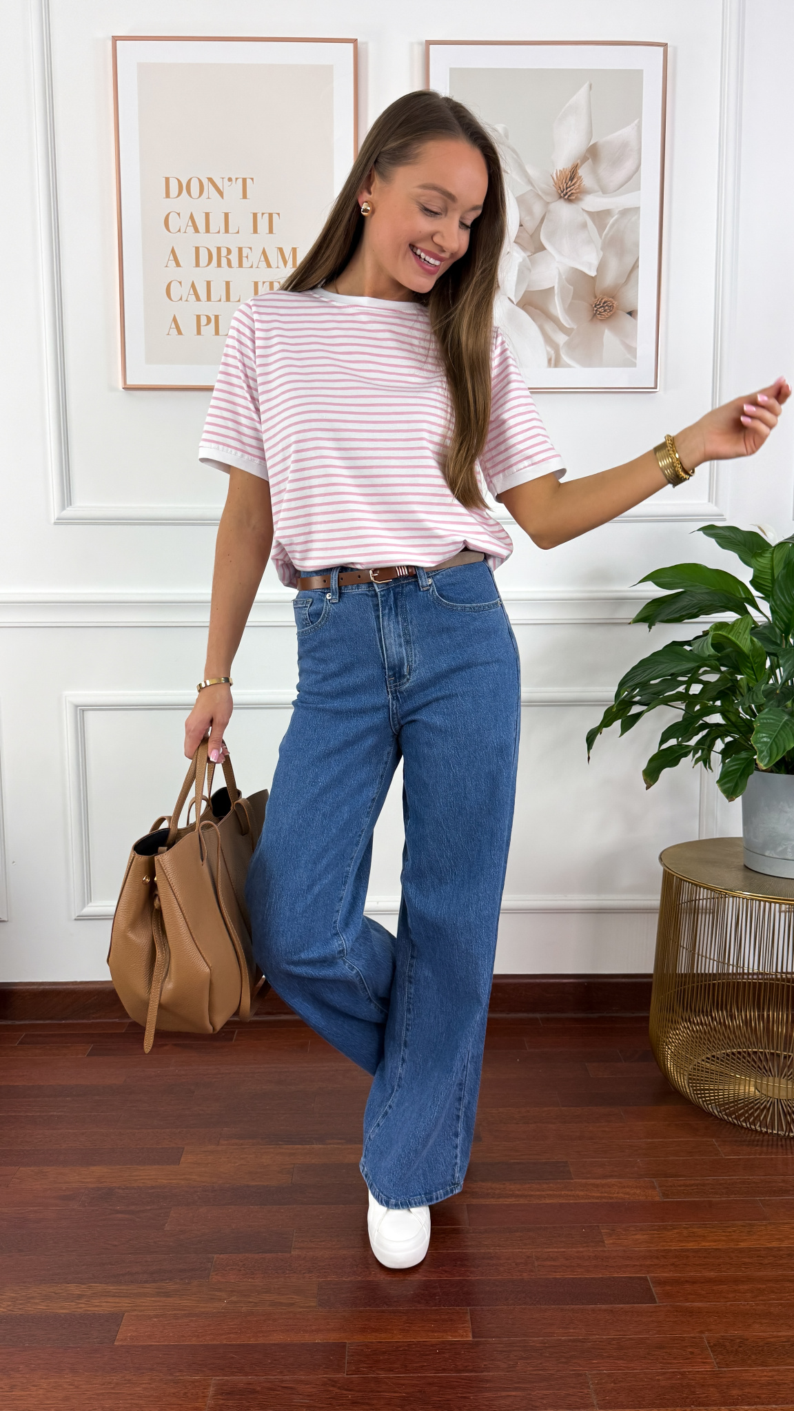 Bawełniany t-shirt w paski Natis biało-różowy