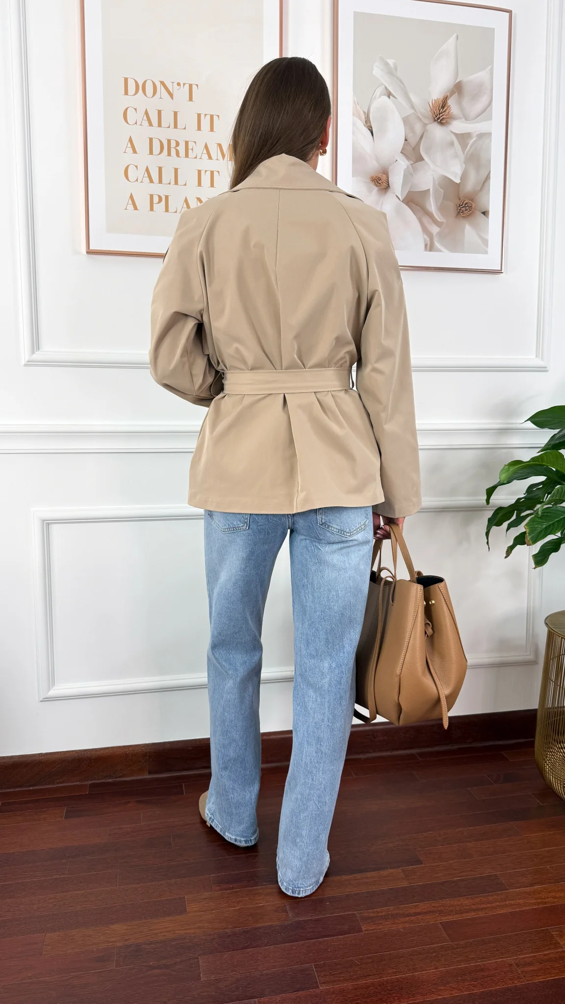 Trencz krótki Beth beżowy