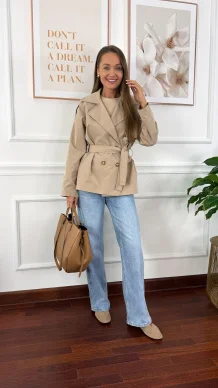 Trencz krótki Beth beżowy