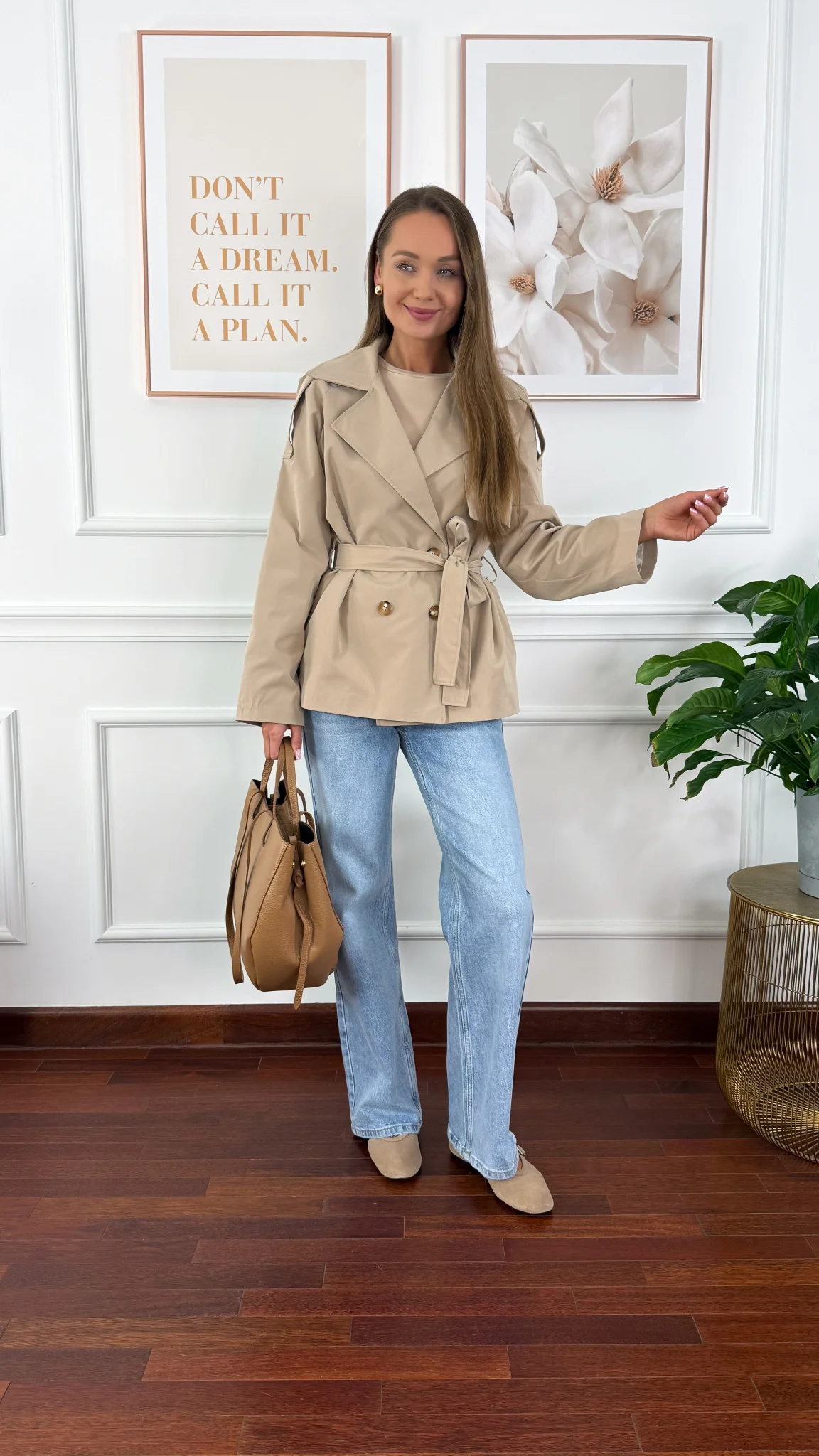 Trencz krótki Beth beżowy