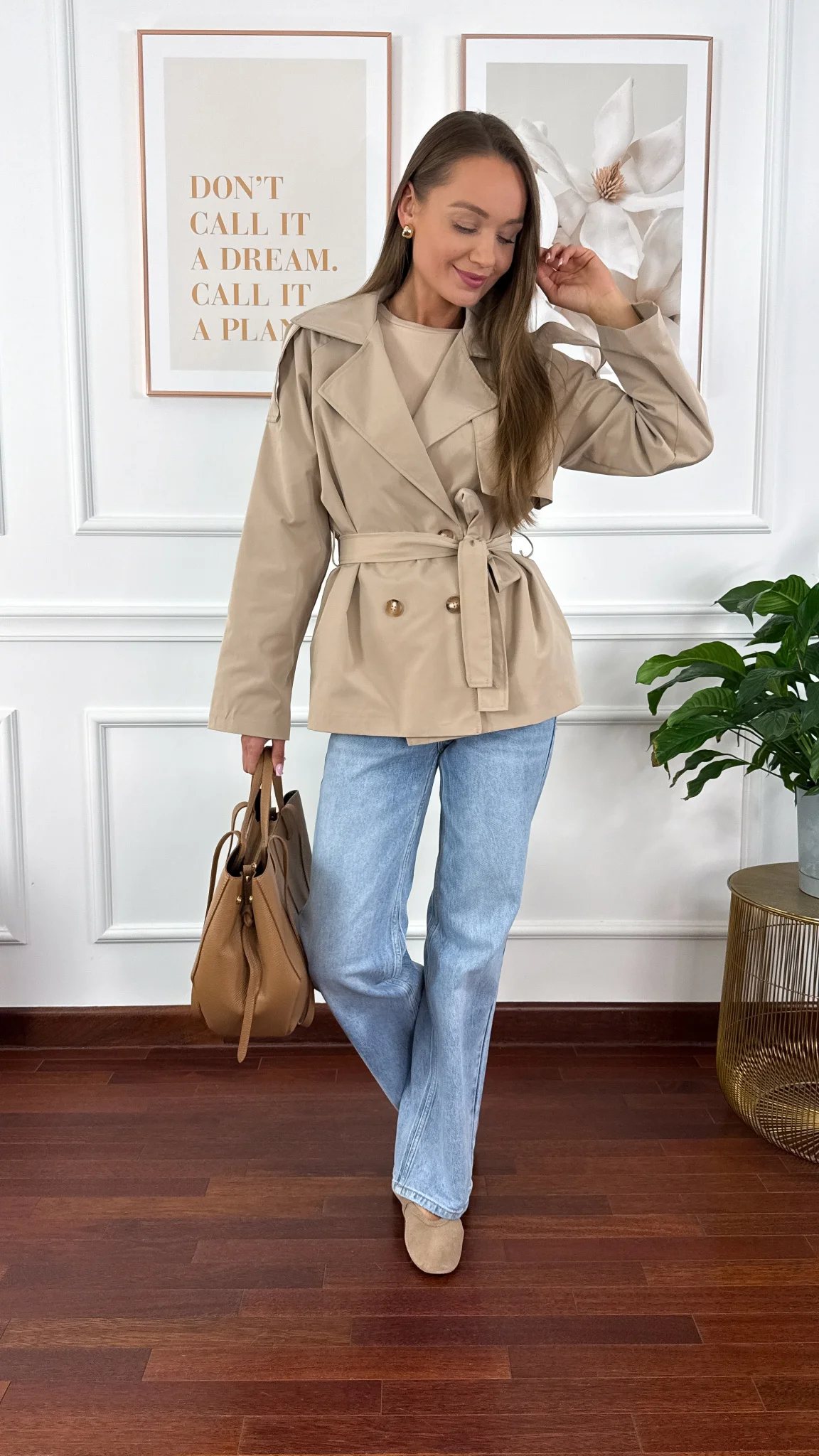 Trencz krótki Beth beżowy