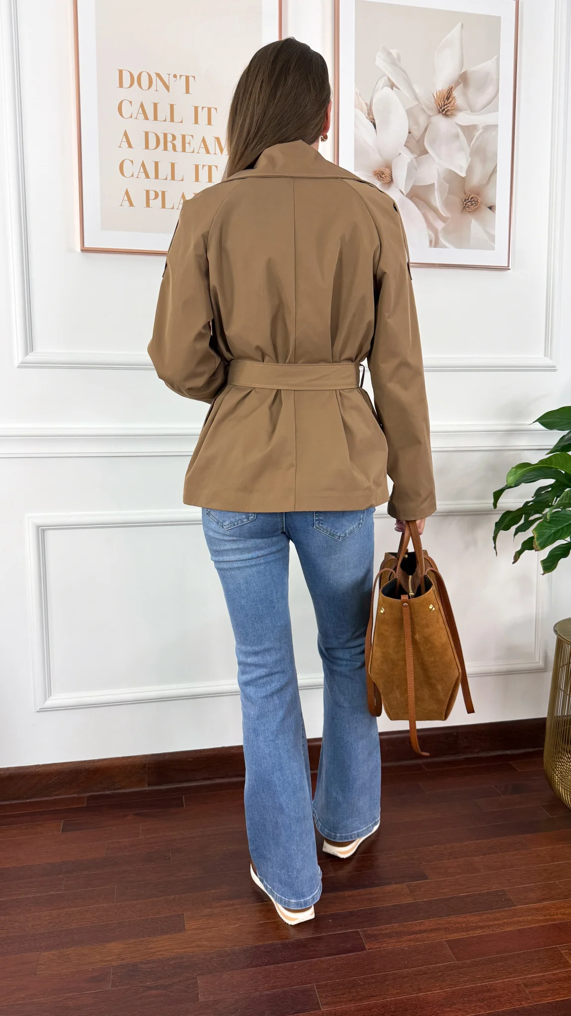 Trencz krótki Beth brązowy