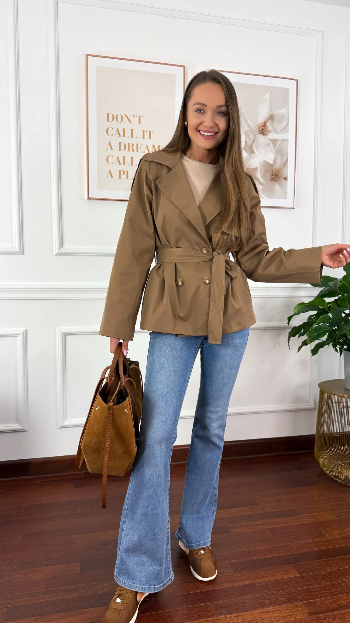 Trencz krótki Beth brązowy