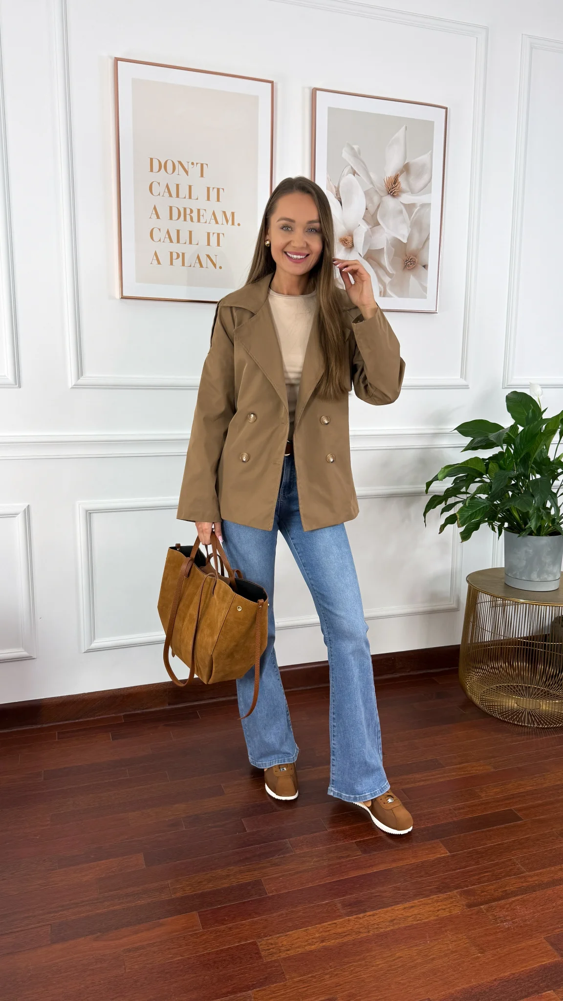 Trencz krótki Beth brązowy