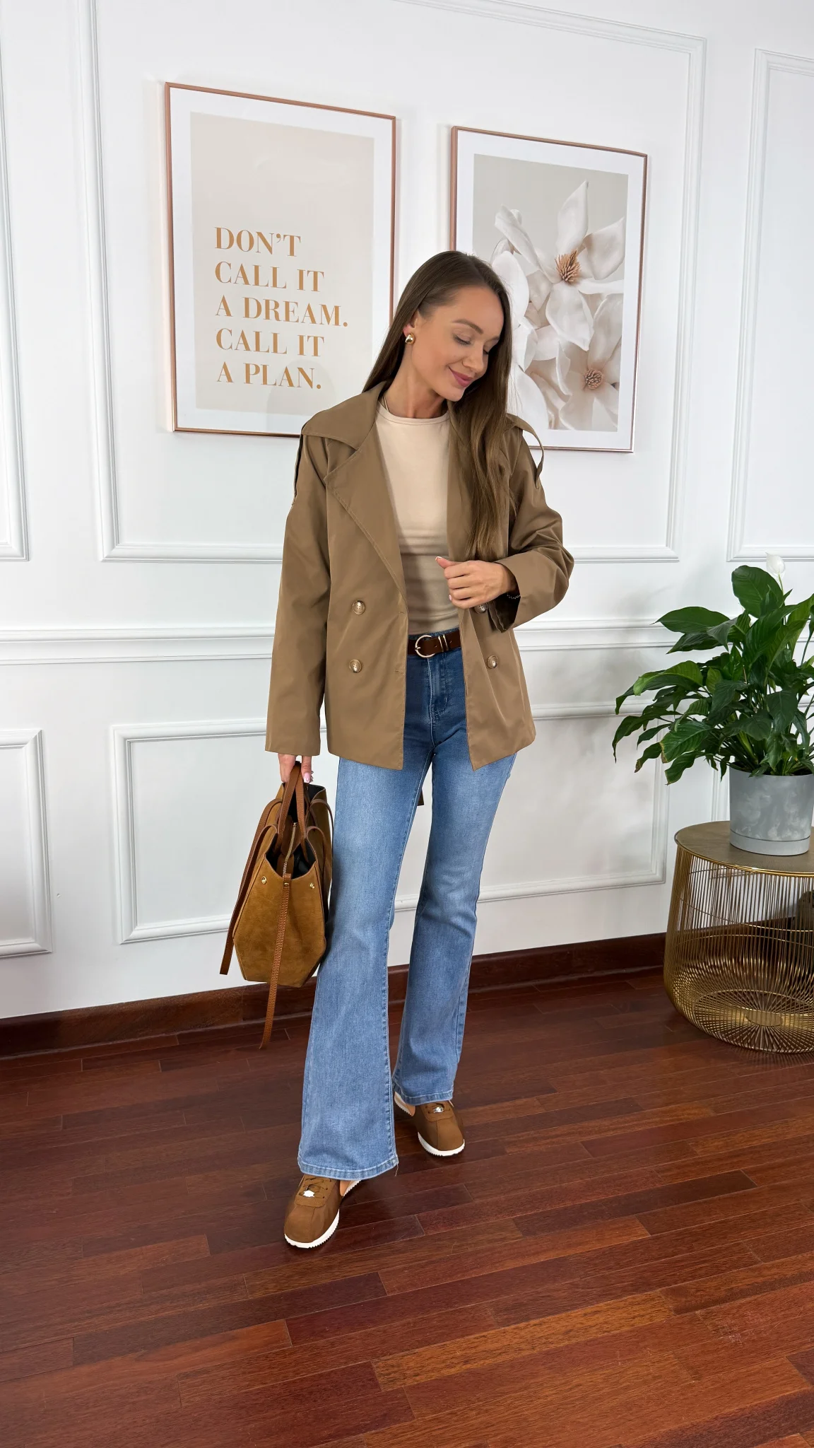 Trencz krótki Beth brązowy