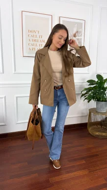 Trencz krótki Beth brązowy