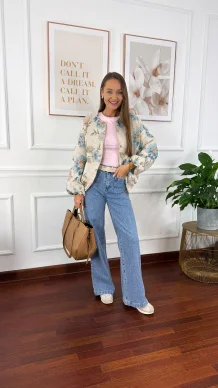 Bomberka Gracy w kwiaty