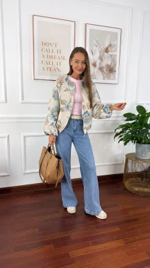 Bomberka Gracy w kwiaty