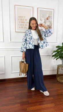 Kurtka haftowana Estela w kwiaty