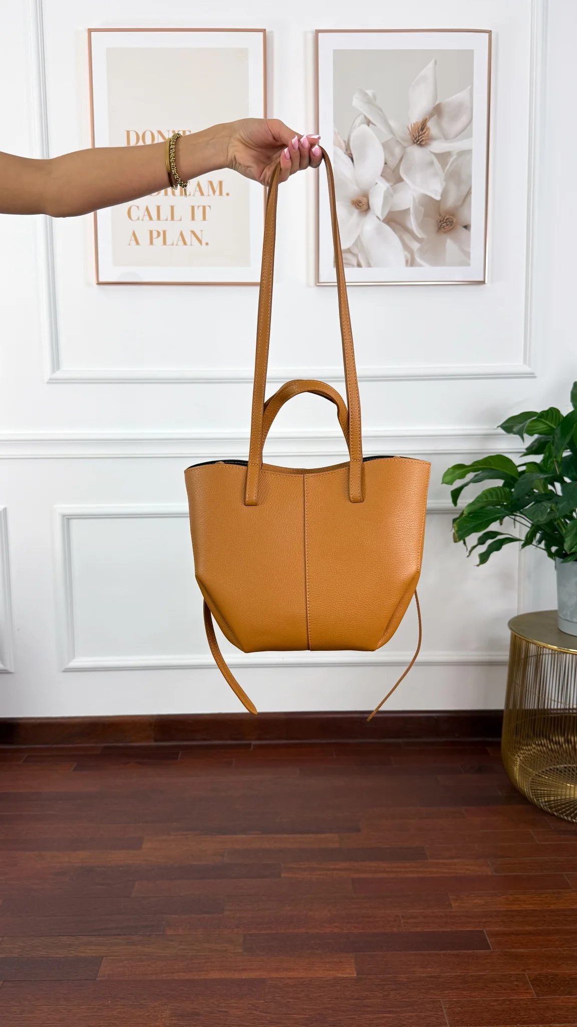 Skórzana torebka Fino mniejsza karmelowa