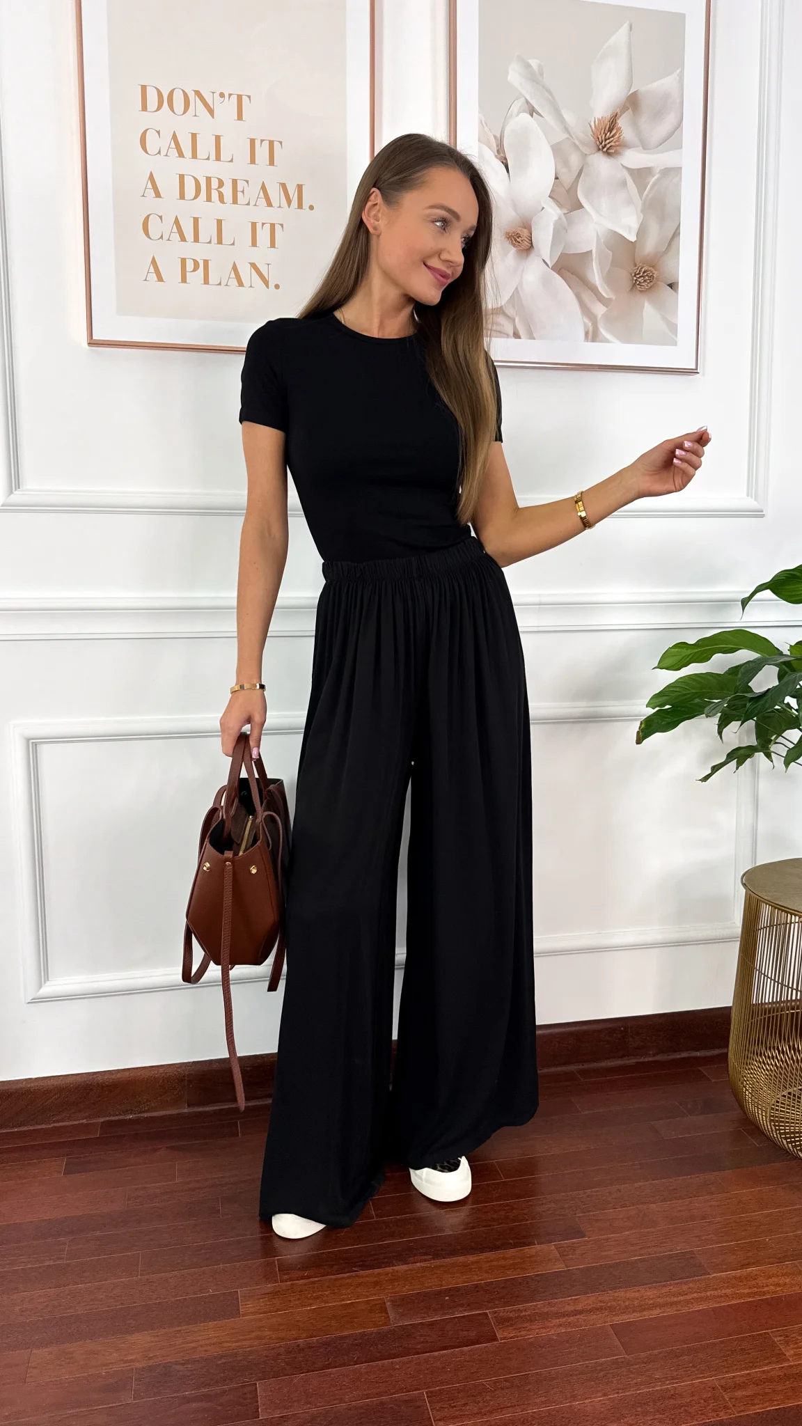 Wiskozowe szerokie spodnie Loren czarne