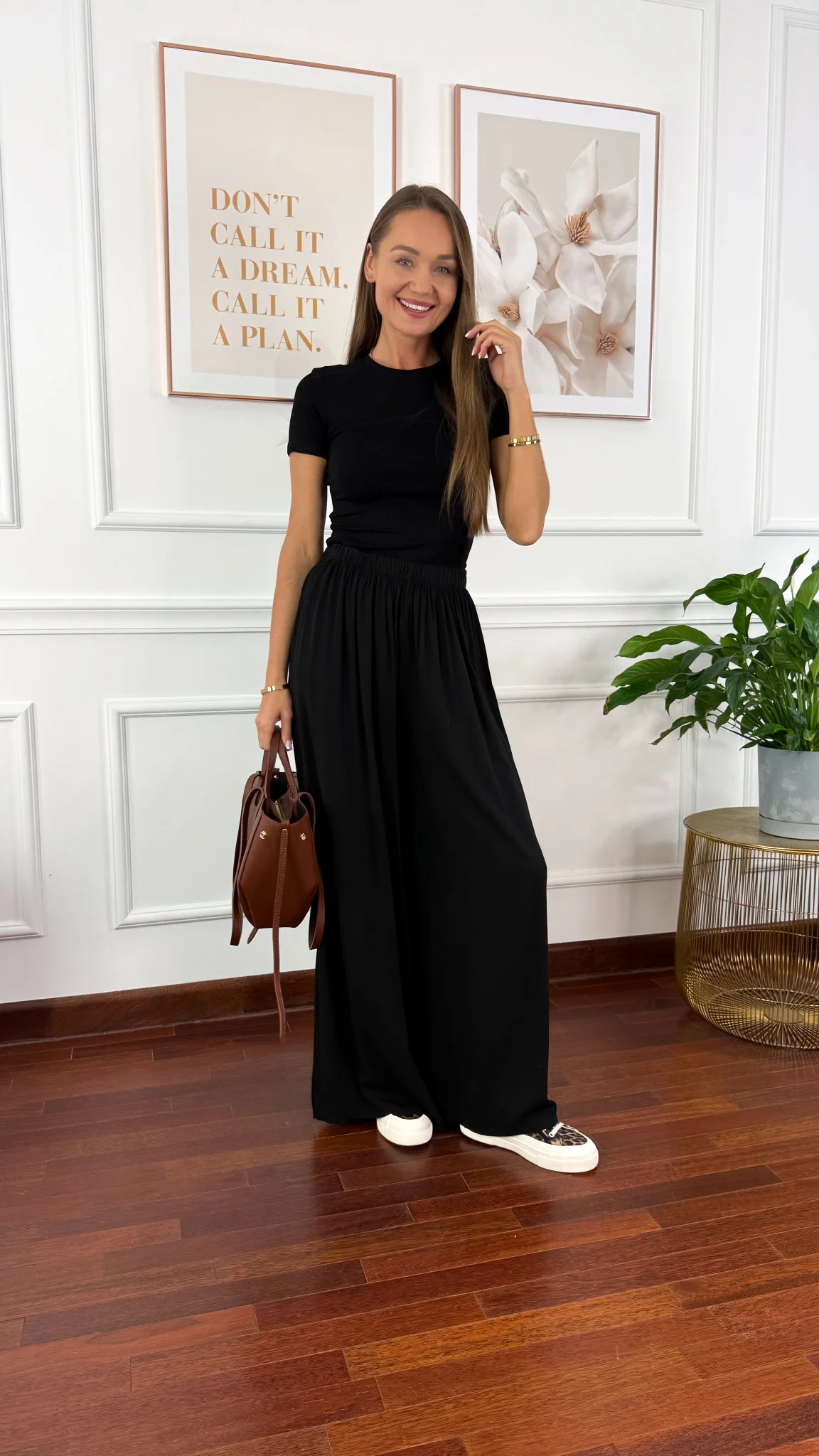 Wiskozowe szerokie spodnie Loren czarne