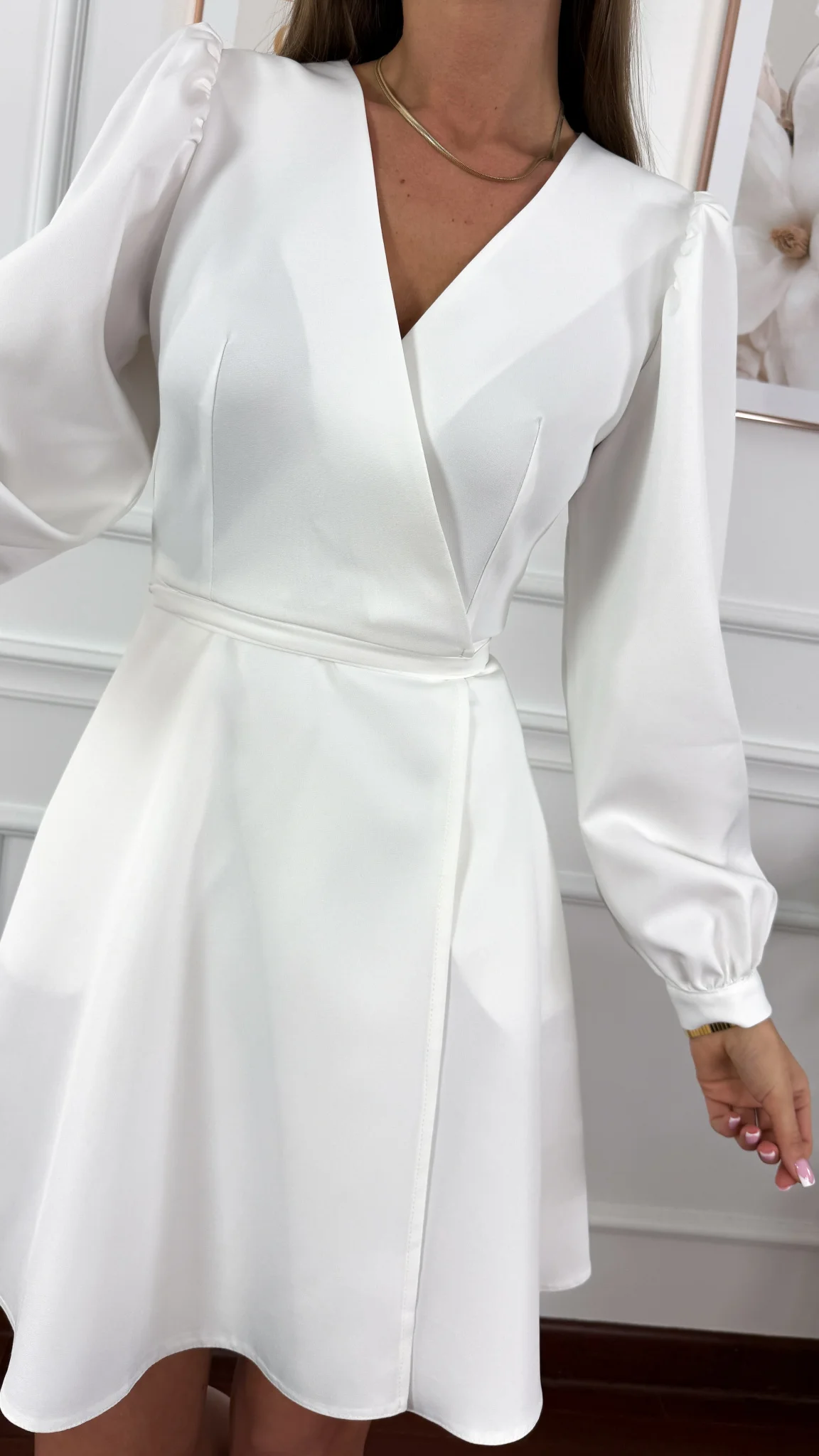 Przekładana bawełniana sukienka Leila biała