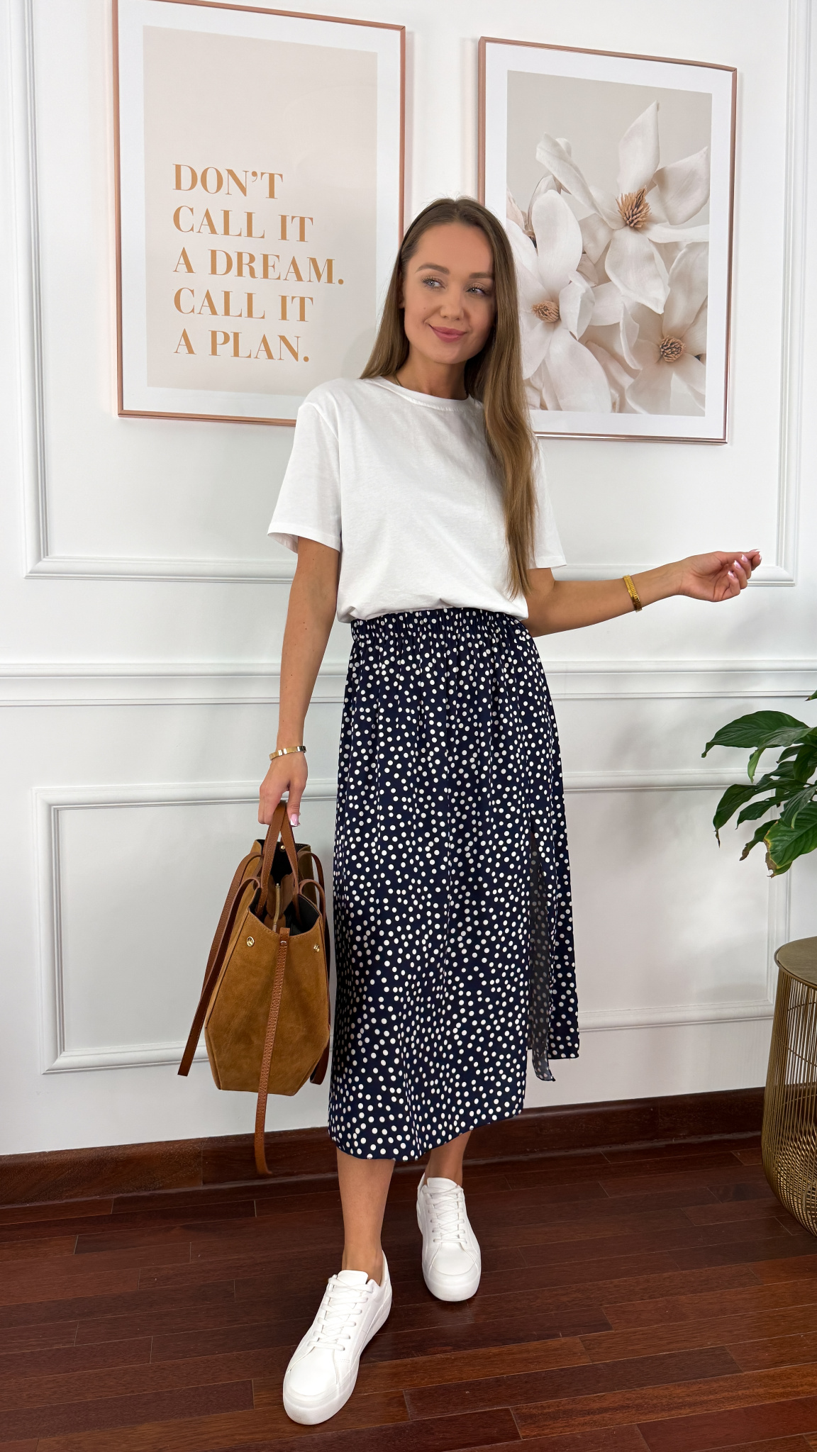 Wiskozowa spódnica Dani granatowa w kropki