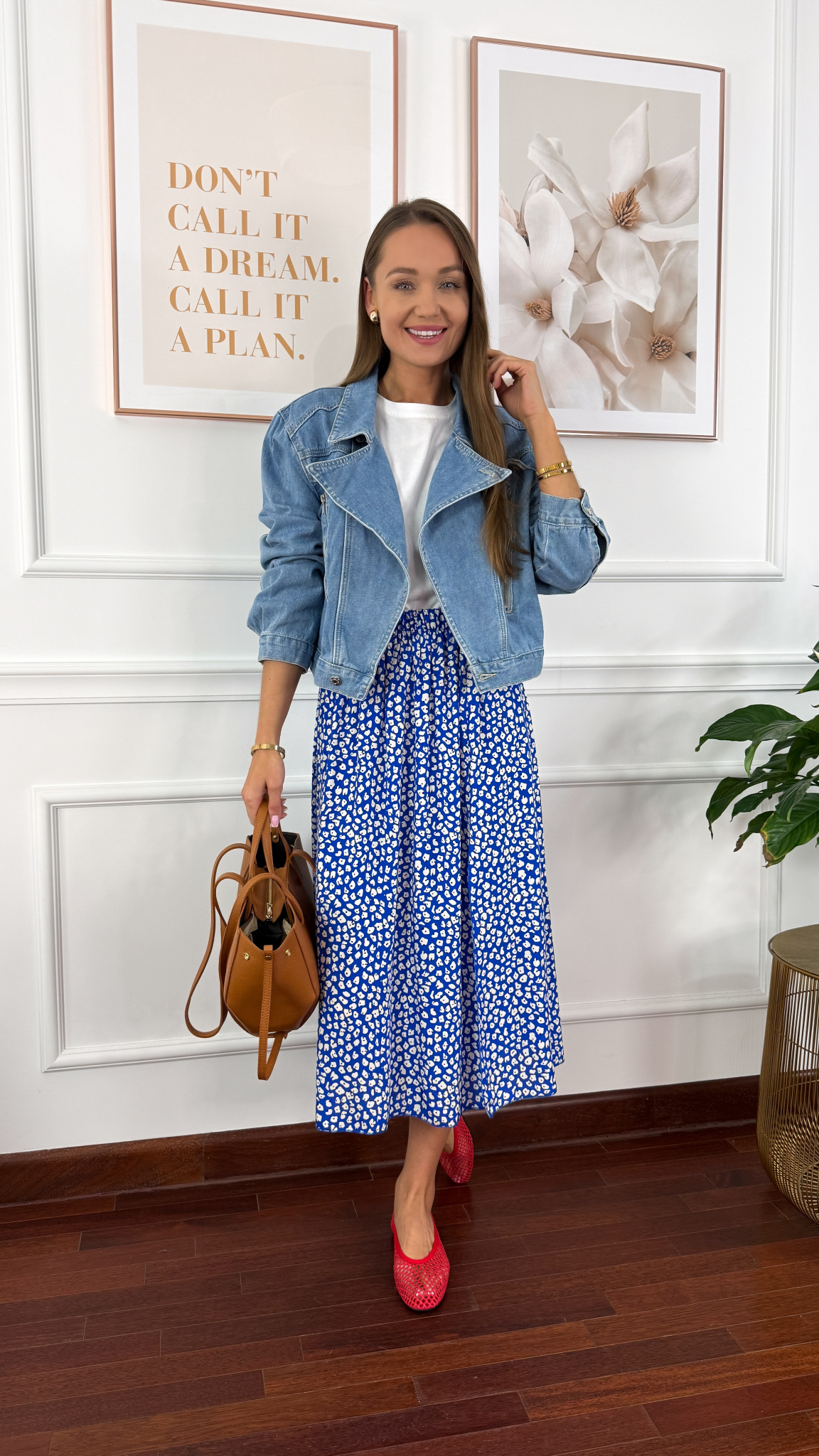 Wiskozowa spódnica Dani chabrowa w listki