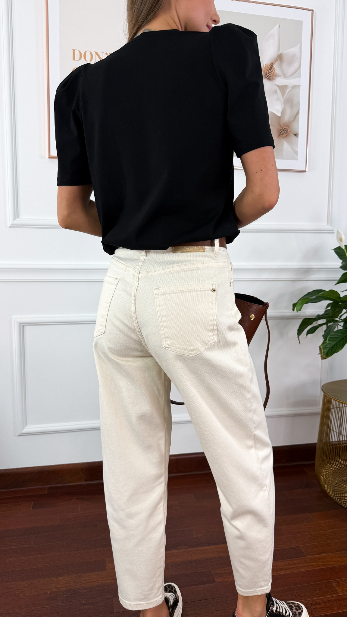 Spodnie mom fit Fame beżowe