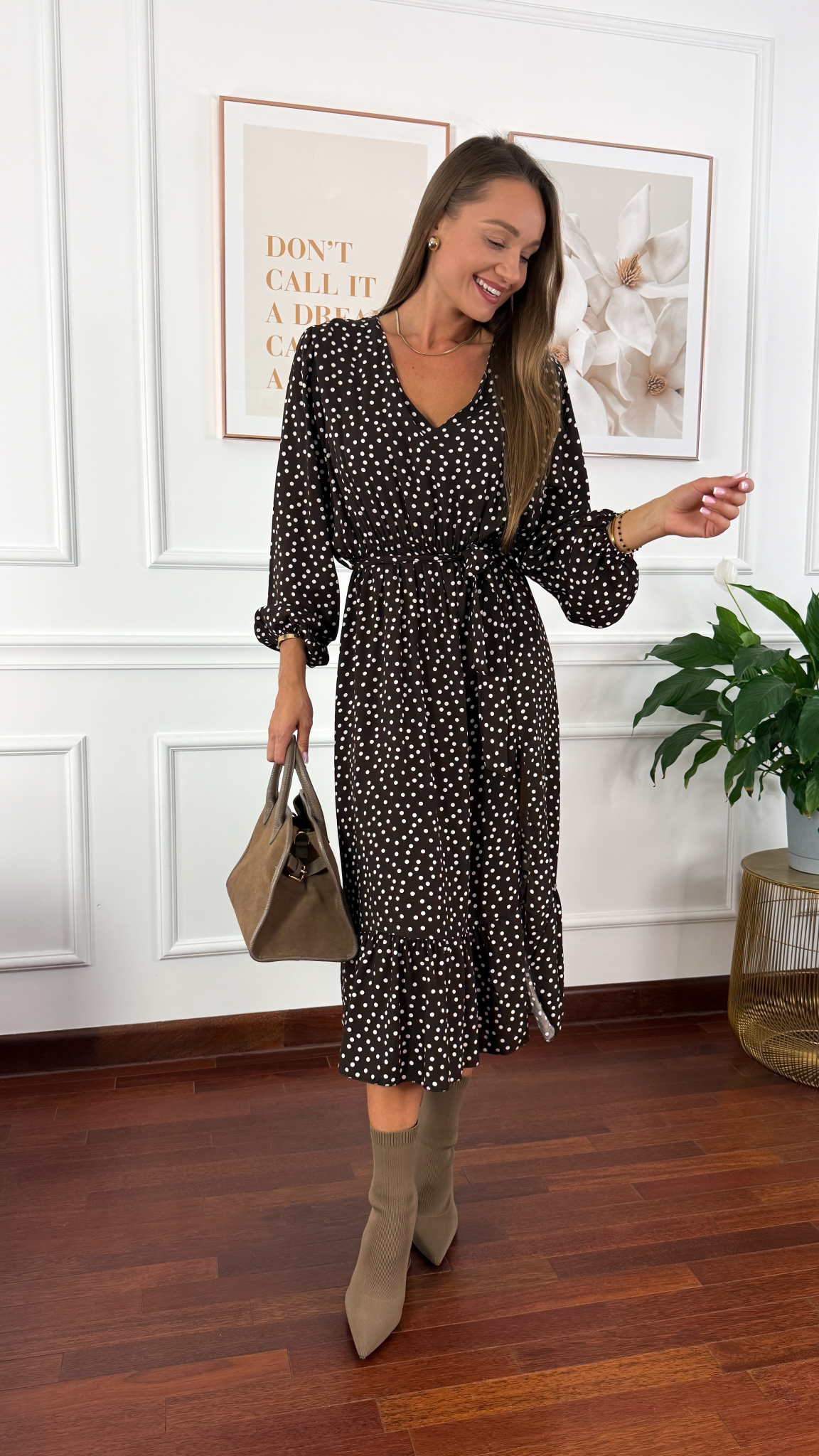 Wiskozowa sukienka Piper w kropki czekoladowa